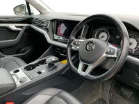 Used VW Touareg SEL 286 HP (210 kW) 2019 White SUV