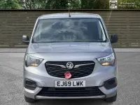 Używany Vauxhall Combo Sportive 110 KM (80 kW) 2019 Szary Minivan