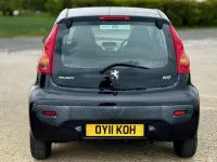Used Peugeot 107 68 HP (50 kW) 2011 Black Hatchback
