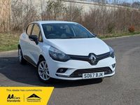 Used Renault Clio IV Play 75 HP (55 kW) 2017 White Hatchback