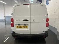 Gebraucht Vauxhall Vivaro S 120 PS (88 kW) 2024 Weiß Van / Kleinbus