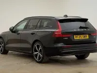 Begagnad Volvo V60 Plus 2025 Svart Kombi