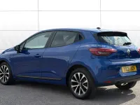Used Renault Clio Iconic 90 HP (66 kW) 2021 Blue Hatchback