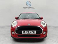 Used Mini Cooper Classic 136 HP (100 kW) 2019 Red Hatchback