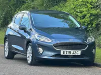 Usado Ford Fiesta Titanium 100 HP (73 kW) 2018 Azul Citadino