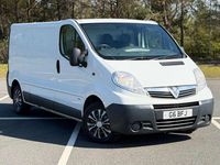Second-hand Vauxhall Vivaro 113 CP (83 kW) 2014 Alb Monovolum