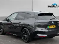 Usado BMW iX M Sport 239 kW (326 HP) 2022 Cinzento SUV
