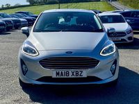 Used Ford Fiesta Zetec 70 HP (51 kW) 2018 Silver Hatchback