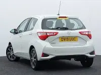 Used Toyota Yaris 111 HP (81 kW) 2019 White Hatchback