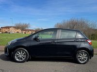 Usado Toyota Yaris 111 HP (81 kW) 2017 Preto Citadino