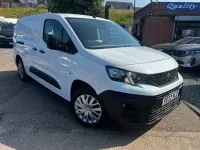 Used Peugeot Partner Premium 131 HP (96 kW) 2022 White MPV