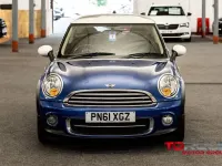 Usado Mini Cooper D Hatch 112 CV (82 kW) 2011 Azul Utilitario