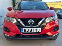 Used Nissan Qashqai Acenta Premium 2019 Red SUV