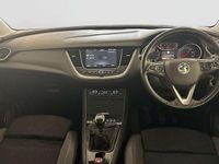 Used Vauxhall Grandland X S 131 HP (96 kW) 2019 Red SUV