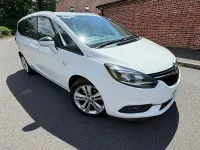 Used Vauxhall Zafira SRi 140 HP (102 kW) 2017 White MPV