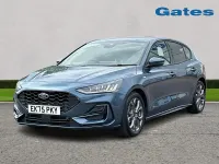 Ny Ford Focus ST-Line 2025 Blå Halvkombi