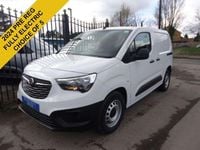 Used Vauxhall Combo 100 kW (136 HP) 2024 White MPV