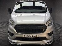 Used Ford Transit Custom Limited 170 HP (125 kW) 2019 Silver Van