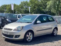Used Ford Fiesta 79 HP (58 kW) 2006 Silver Hatchback