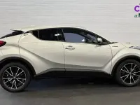 Używany Toyota C-HR 122 KM (89 kW) 2017 Srebrny SUV