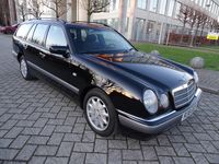 Used Mercedes E300 Elegance 1998 Black Estate