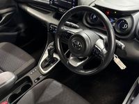 Used Toyota Yaris Hybrid Design 116 HP (85 kW) 2022 Orange Hatchback