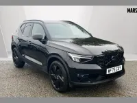 Usado Volvo XC40 Plus 194 HP (142 kW) 2025 Preto SUV