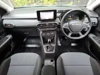 Used Dacia Jogger Extreme 140 HP (102 kW) 2024 Green MPV