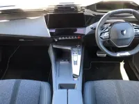 Usado Peugeot 308 GT 134 HP (98 kW) 2025 Cinzento Citadino