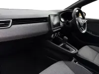 Used Renault Clio V Techno 143 HP (105 kW) 2024 Red Hatchback
