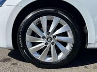 Used Skoda Octavia SE L 150 HP (110 kW) 2025 White Estate