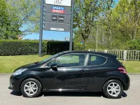 Used Peugeot 208 Active 68 HP (50 kW) 2014 Black Hatchback