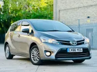 Usado Toyota Verso 132 HP (97 kW) 2016 Castanho Monovolume