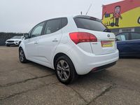 Used Kia Venga 123 HP (90 kW) 2017 White Hatchback