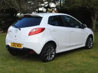 Usado Mazda 2 Edition 84 HP (61 kW) 2012 Branco Citadino