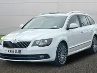 Used Skoda Superb 170 HP (125 kW) 2015 White Estate