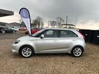Usado MG MG3 106 HP (77 kW) 2018 Prateado Citadino