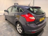 Used Ford Focus Zetec 115 HP (84 kW) 2012 Grey Hatchback