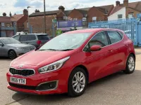 Used Kia Ceed 2015 Red Hatchback