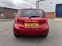 Używany Nissan Note Tekna 90 KM (66 kW) 2014 Czerwony Hatchback