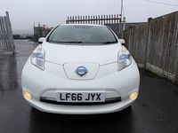 Used Nissan Leaf Tekna 80 kW (109 HP) 2016 White Hatchback