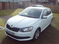 Used Skoda Fabia SE 110 HP (80 kW) 2015 White Hatchback