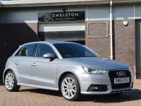 Usado Audi A1 Sportback S-Line 125 HP (91 kW) 2015 Prateado Citadino