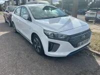 Used Hyundai Ioniq SE 141 HP (103 kW) 2017 White Hatchback