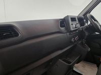Usado Renault Master Business 2023 Branco Monovolume
