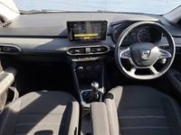 Second-hand Dacia Sandero Comfort 91 CP (66 kW) 2022 Alb Hatchback