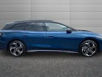 New VW ID.7 GTX 250 kW (340 HP) 2026 Aquamarine blue with black roof Estate