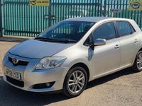 Usado Toyota Auris 124 HP (91 kW) 2008 Prateado Citadino