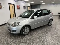 Used Ford Fiesta Ghia 79 HP (58 kW) 2008 Silver Hatchback