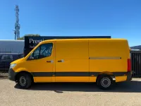 Begagnad Mercedes Sprinter 163 HK (119 kW) 2019 Gul Van